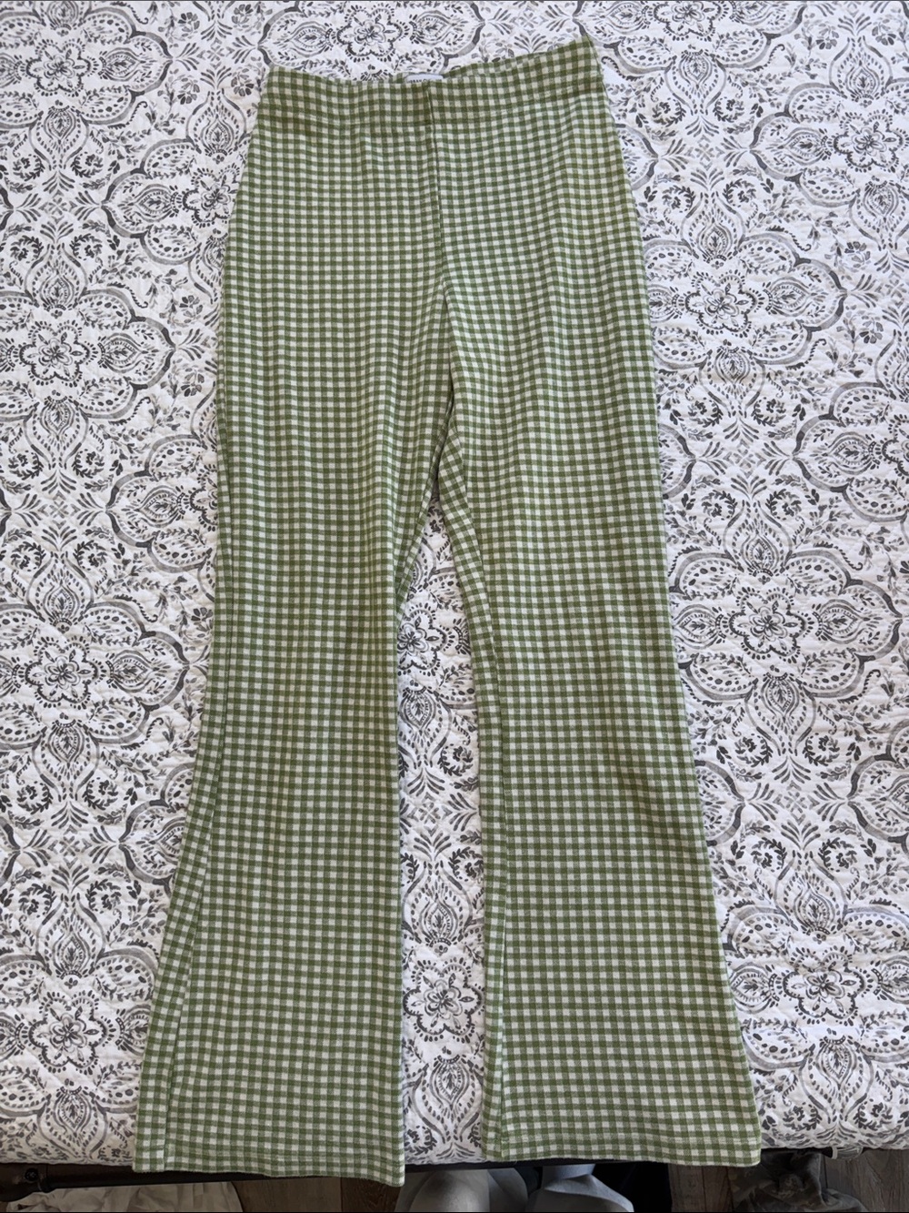 URBAN OUTFITTERS Gingham white & green trousers!